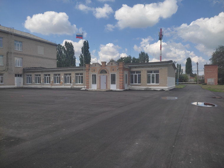 В школе №7 благодаря региональному проекту появился новый асфальт. В школе №7 благодаря региональному проекту появился новый асфальт.