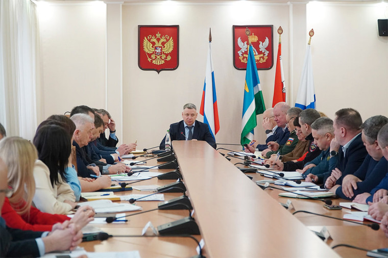 В администрации района. В администрации района.