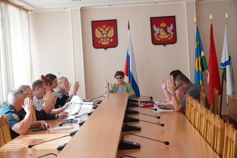 На заседании районного координационного совета по охране труда. На заседании районного координационного совета по охране труда.