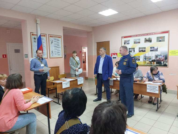 В Россоши прошли мероприятия по развертыванию системы гражданской обороны. В Россоши прошли мероприятия по развертыванию системы гражданской обороны.
