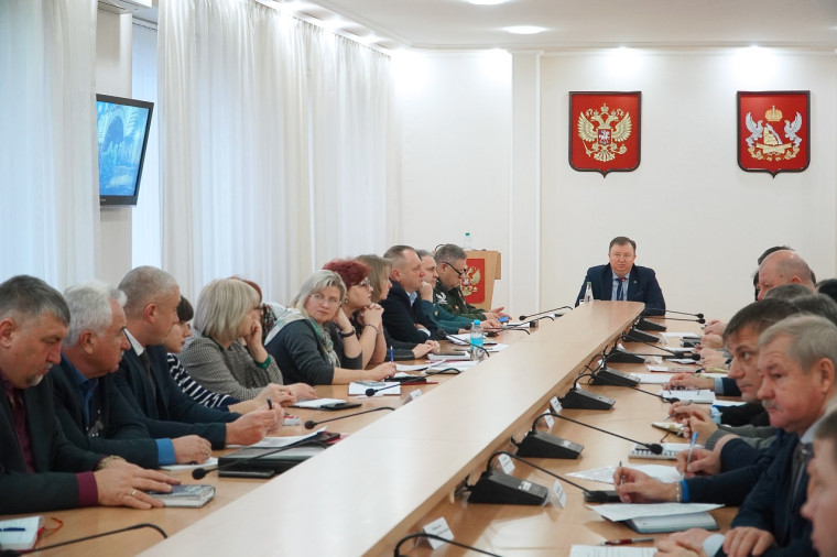 На районной планёрке. На районной планёрке.