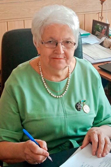 На заслуженный отдых ушла Калашникова Валентина Васильевна, директор школы №9. На заслуженный отдых ушла Калашникова Валентина Васильевна, директор школы №9.